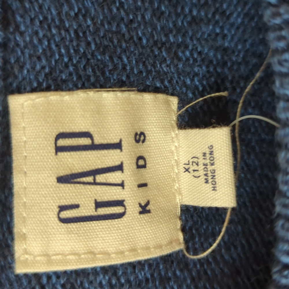 Sweater - Picture 2 of 4